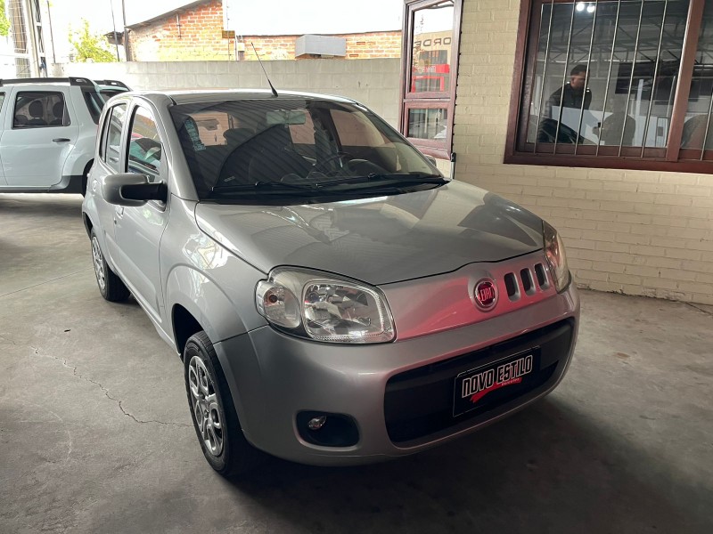 UNO 1.0 EVO VIVACE 8V FLEX 4P MANUAL - 2014 - CAXIAS DO SUL