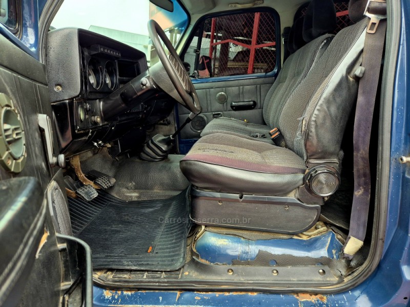 VERANEIO 4.0 CUSTOM S 8V DIESEL 4P MANUAL - 1992 - FARROUPILHA