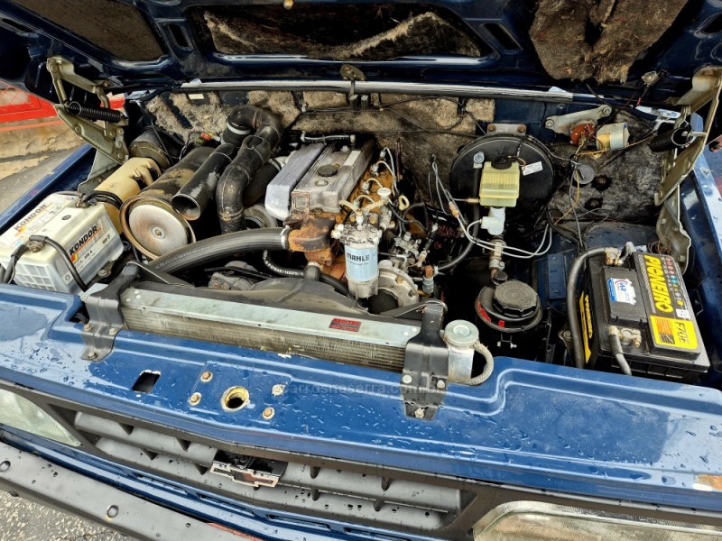 VERANEIO 4.0 CUSTOM S 8V DIESEL 4P MANUAL - 1992 - FARROUPILHA