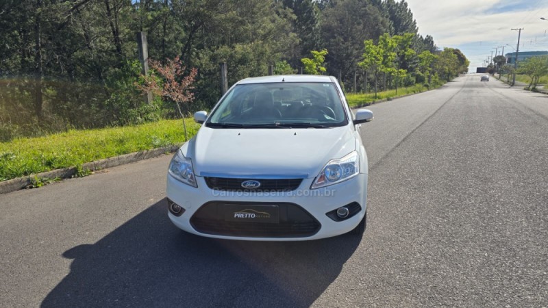 FOCUS 1.6 8V FLEX 4P MANUAL - 2013 - BENTO GONçALVES