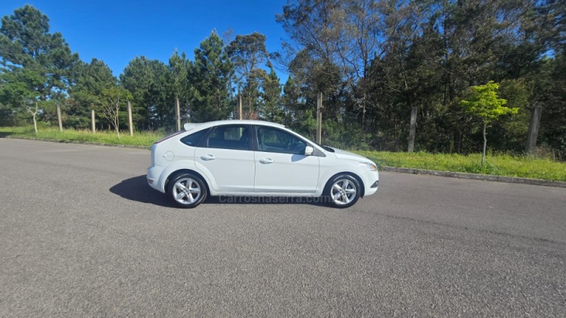 FOCUS 1.6 8V FLEX 4P MANUAL - 2013 - BENTO GONçALVES