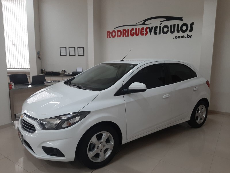 ONIX 1.4 MPFI LT 8V FLEX 4P MANUAL - 2019 - CAXIAS DO SUL