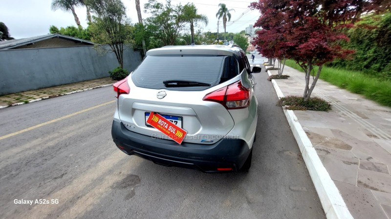 KICKS 1.6 S DIRECT 16V FLEX 4P AUTOMÁTICO - 2018 - FARROUPILHA