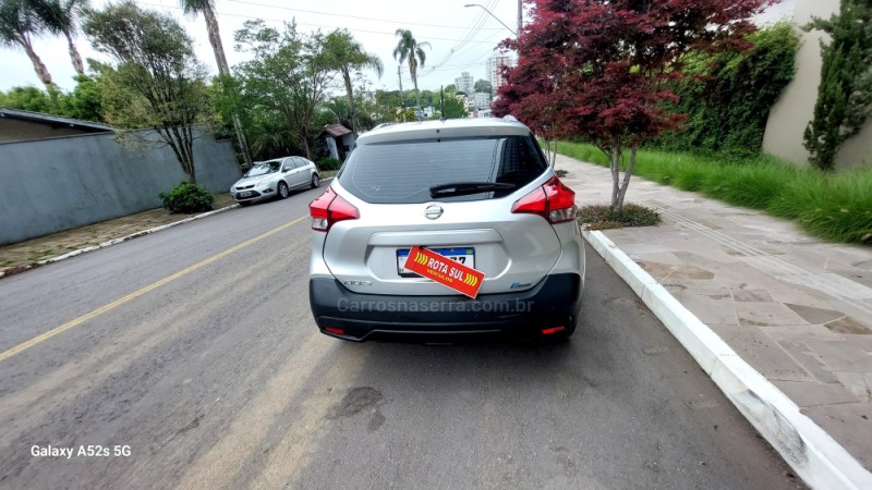 KICKS 1.6 S DIRECT 16V FLEX 4P AUTOMÁTICO - 2018 - FARROUPILHA
