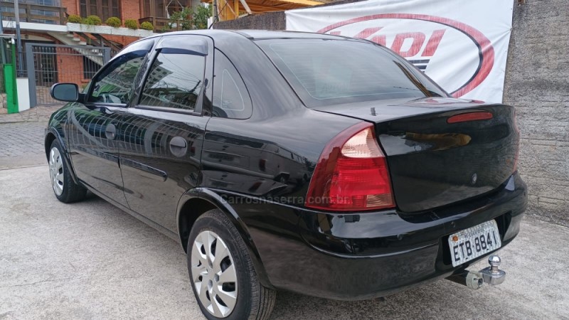 CORSA 1.4 MPFI MAXX SEDAN 8V FLEX 4P MANUAL - 2011 - CAXIAS DO SUL