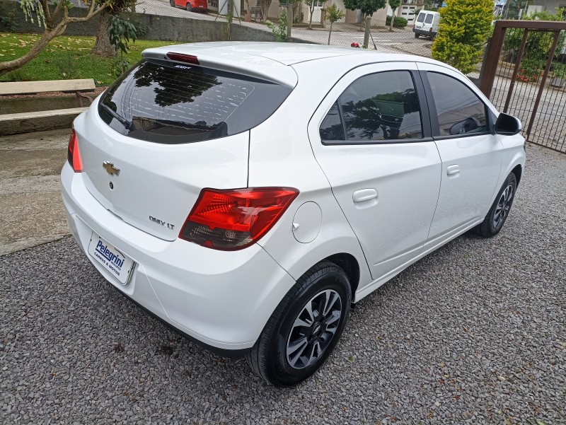 ONIX 1.0 MPFI LT 8V FLEX 4P MANUAL - 2014 - BENTO GONçALVES