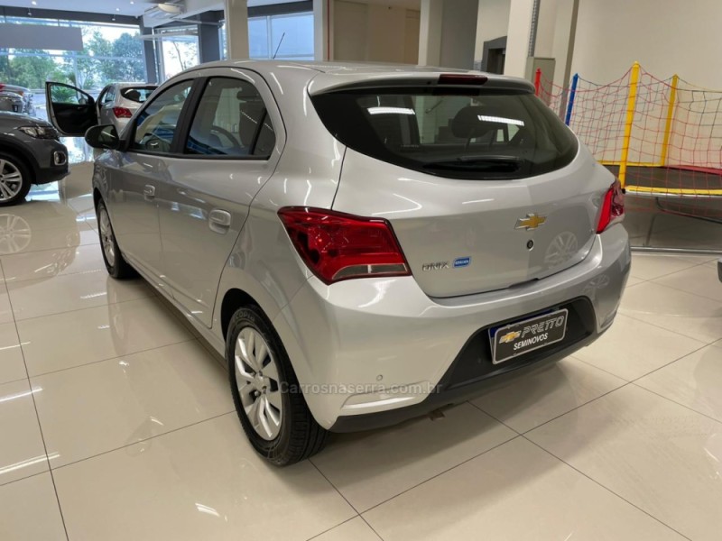 ONIX 1.4 MPFI LT 8V FLEX 4P AUTOMÁTICO - 2018 - VERANóPOLIS