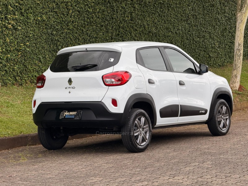 KWID 1.0 12V SCE FLEX ZEN MANUAL - 2024 - CAMPO BOM