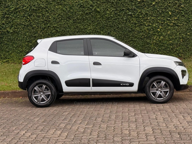 KWID 1.0 12V SCE FLEX ZEN MANUAL - 2024 - CAMPO BOM