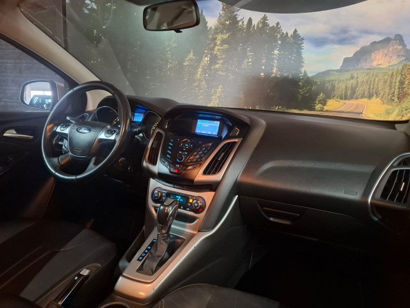 FOCUS 2.0 SE PLUS SEDAN 16V FLEX 4P AUTOMÁTICO - 2015 - CAXIAS DO SUL
