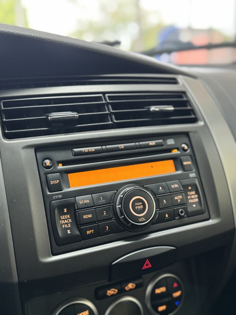 LIVINA 1.8 16V FLEX 4P AUTOMÁTICO - 2013 - CAXIAS DO SUL