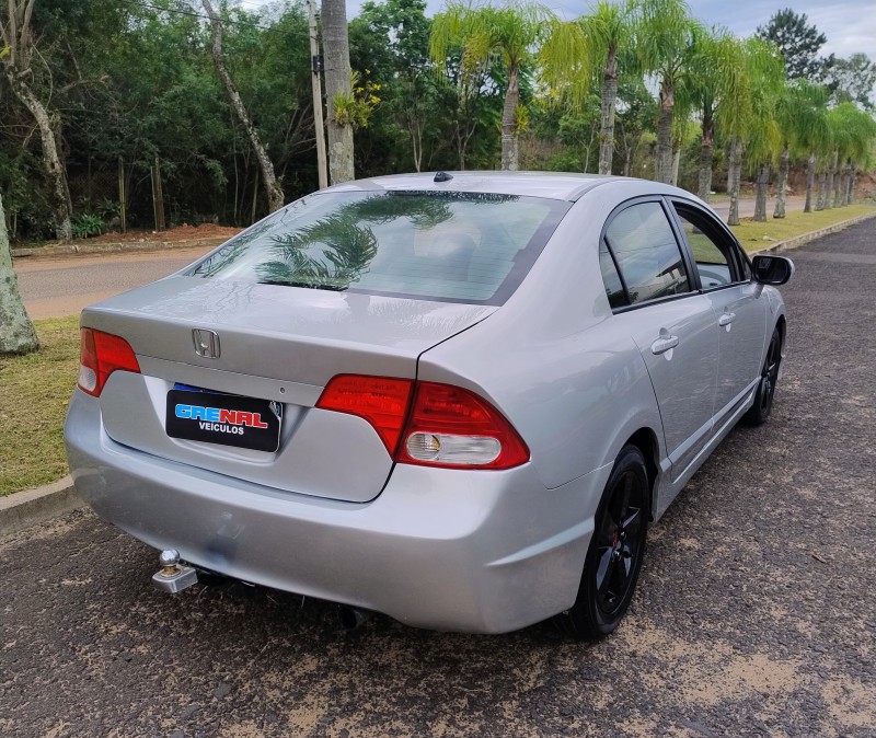 CIVIC 1.8 LXS 16V FLEX 4P MANUAL - 2010 - CAMPO BOM