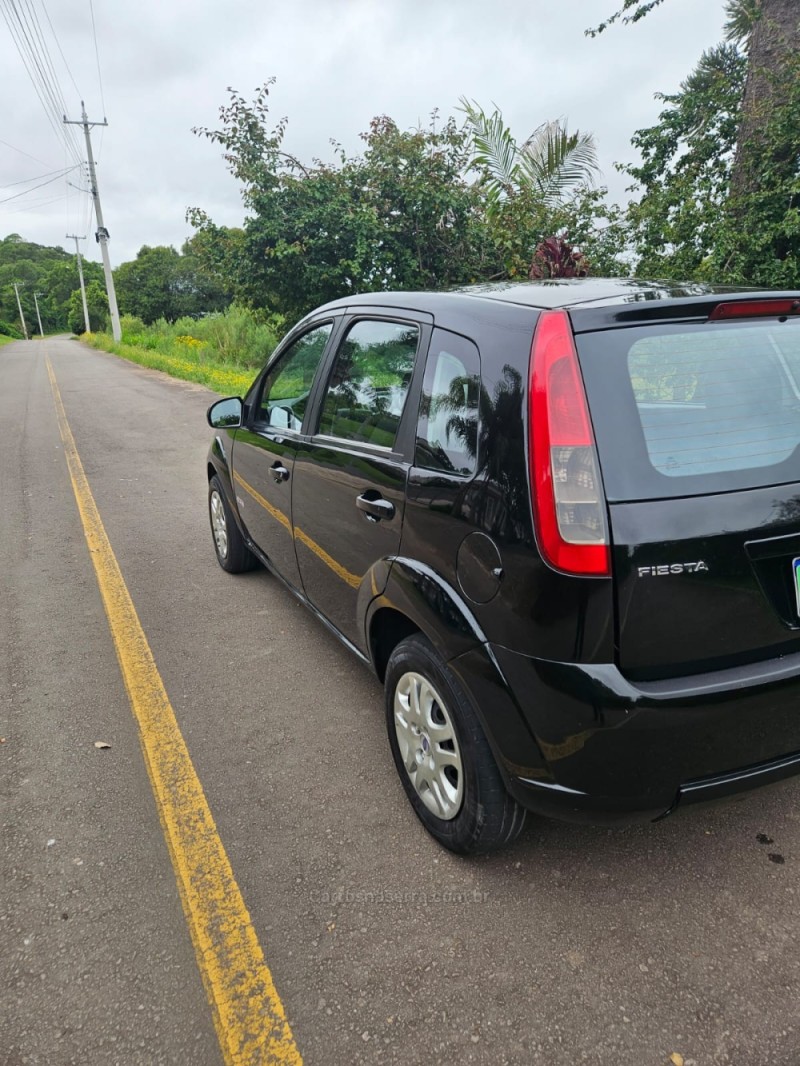 FIESTA 1.6 MPI CLASS HATCH 8V FLEX 4P MANUAL - 2011 - VERANóPOLIS