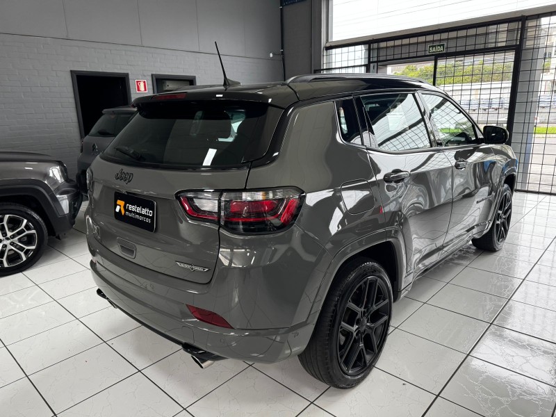 COMPASS 2.0 HURRICANE BLACKHAWK 4X4 TURBO GASOLINA 4P AUTOMÁTICO - 2025 - CAXIAS DO SUL