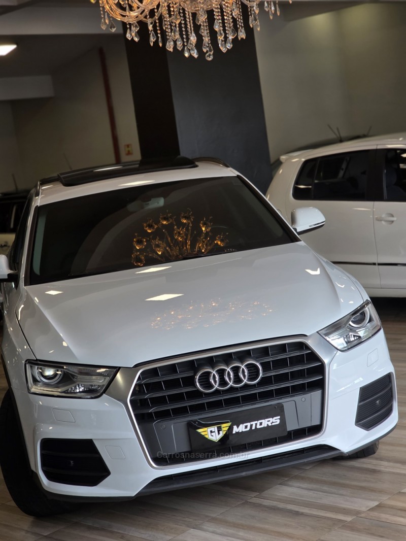 Q3 1.4 TFSI AMBIENTE GASOLINA 4P S TRONIC - 2017 - CAXIAS DO SUL