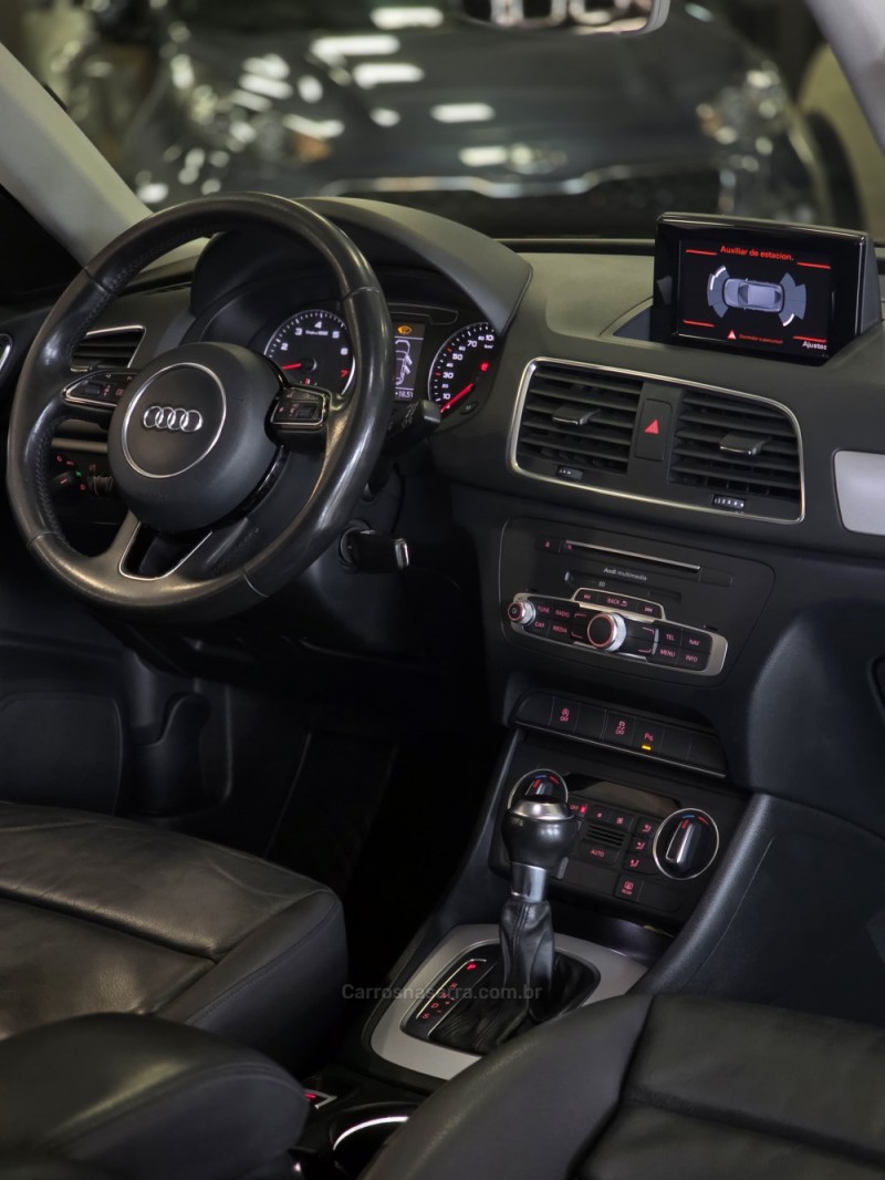 Q3 1.4 TFSI AMBIENTE GASOLINA 4P S TRONIC - 2017 - CAXIAS DO SUL