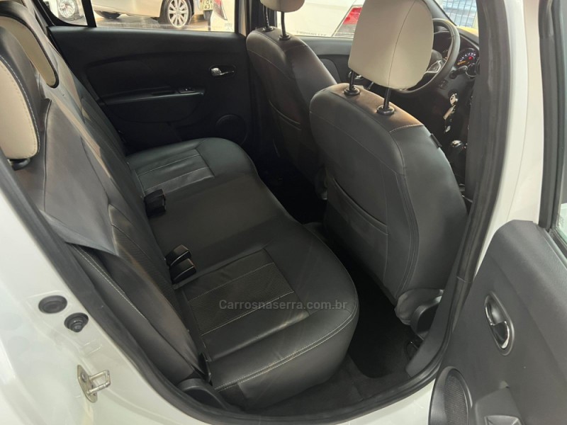 SANDERO 1.6 STEPWAY ICONIC X-TRONIC 16V FLEX 4P AUTOMÁTICO - 2022 - CAXIAS DO SUL