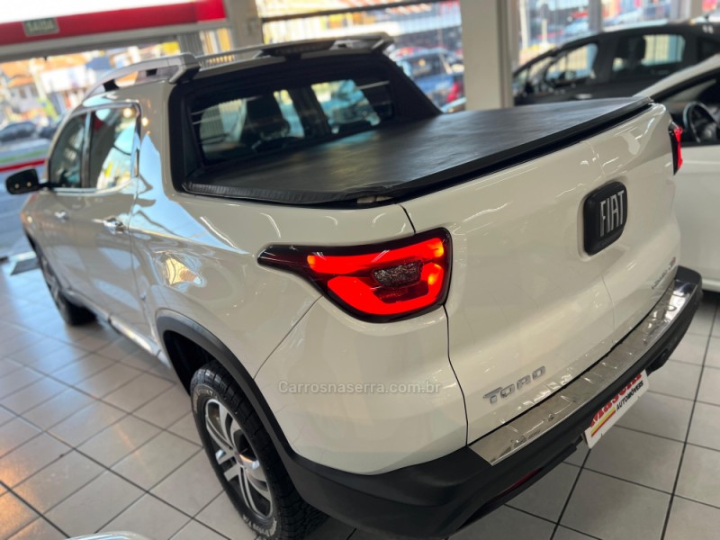 TORO 2.0 16V TURBO DIESEL VOLCANO 4WD AUTOMÁTICO - 2017 - CAXIAS DO SUL