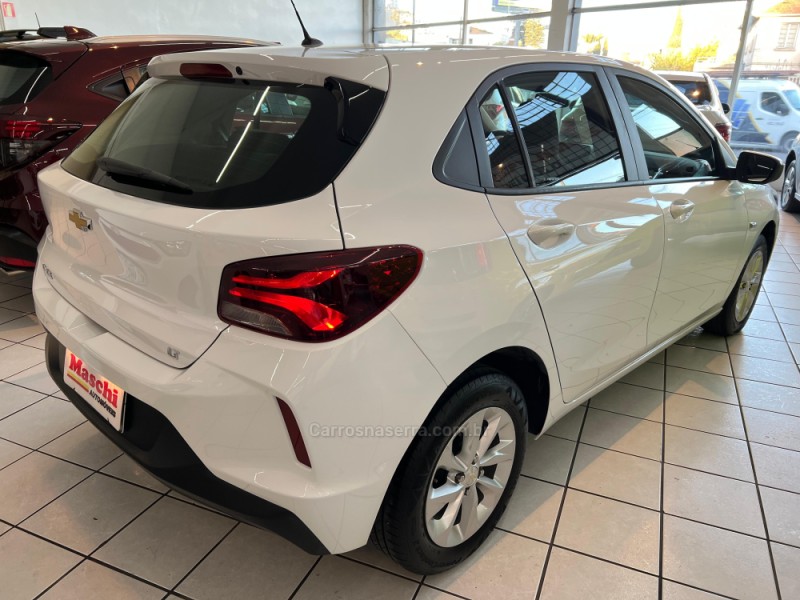 ONIX 1.0 LT 12V FLEX 4P MANUAL - 2022 - CAXIAS DO SUL