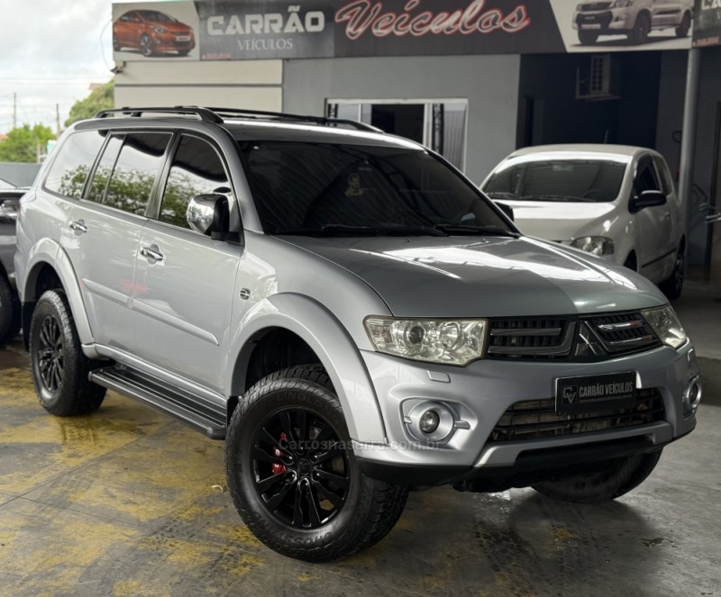 PAJERO DAKAR 3.2 4X4 16V 7 LUGARES TURBO INTERCOOLER DIESEL 4P AUTOMÁTICO