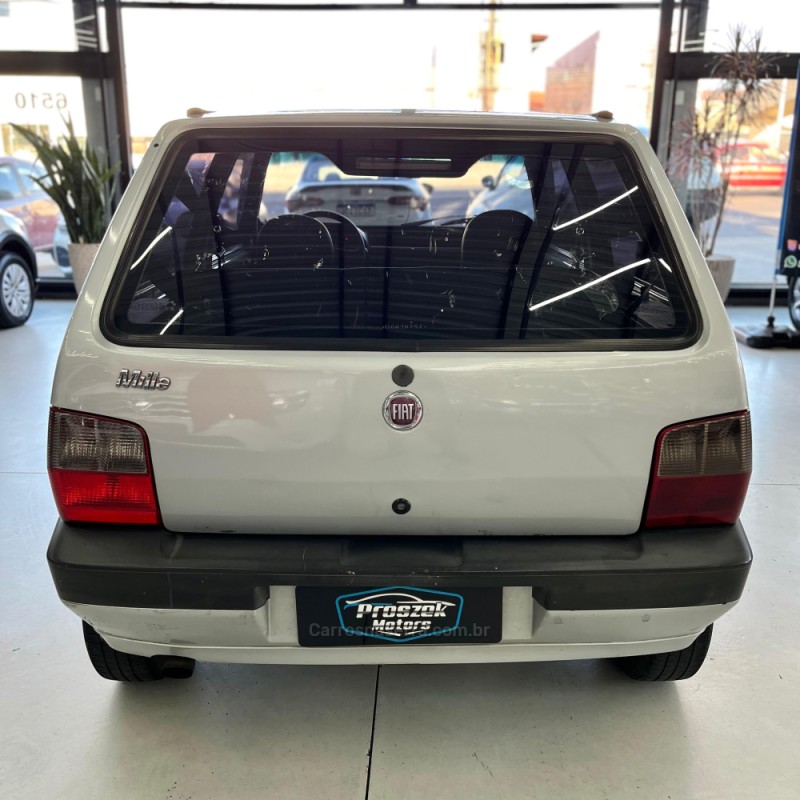 UNO 1.0 MPI MILLE 8V GASOLINA 2P MANUAL - 2013 - CANOAS