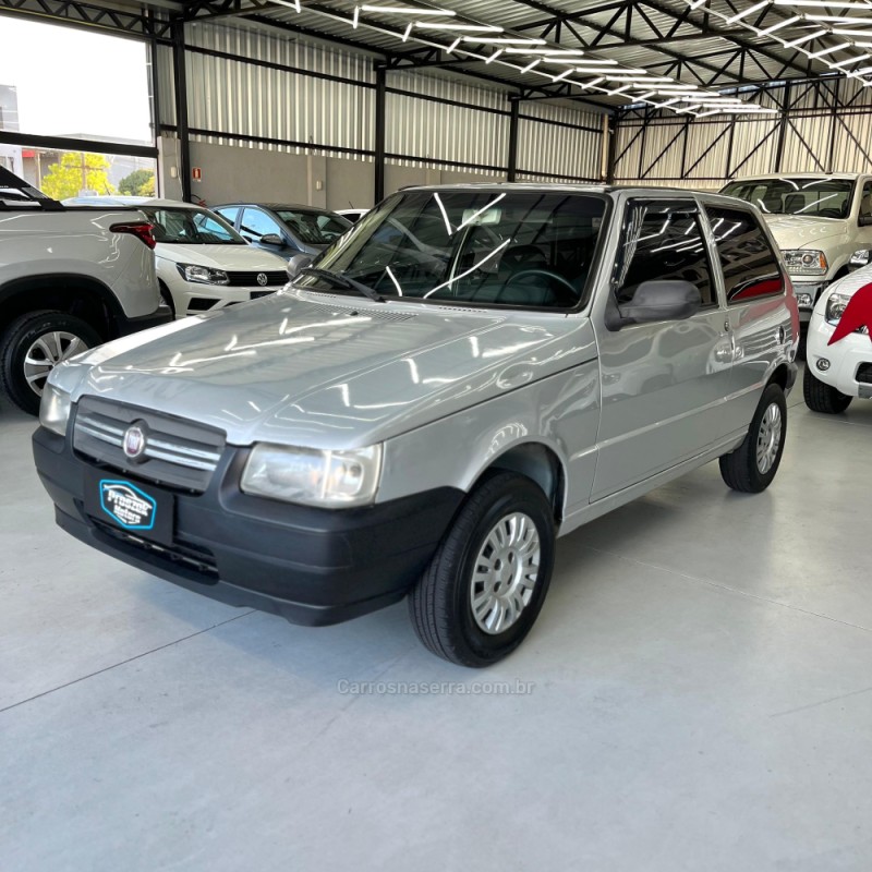 UNO 1.0 MPI MILLE 8V GASOLINA 2P MANUAL - 2013 - CANOAS