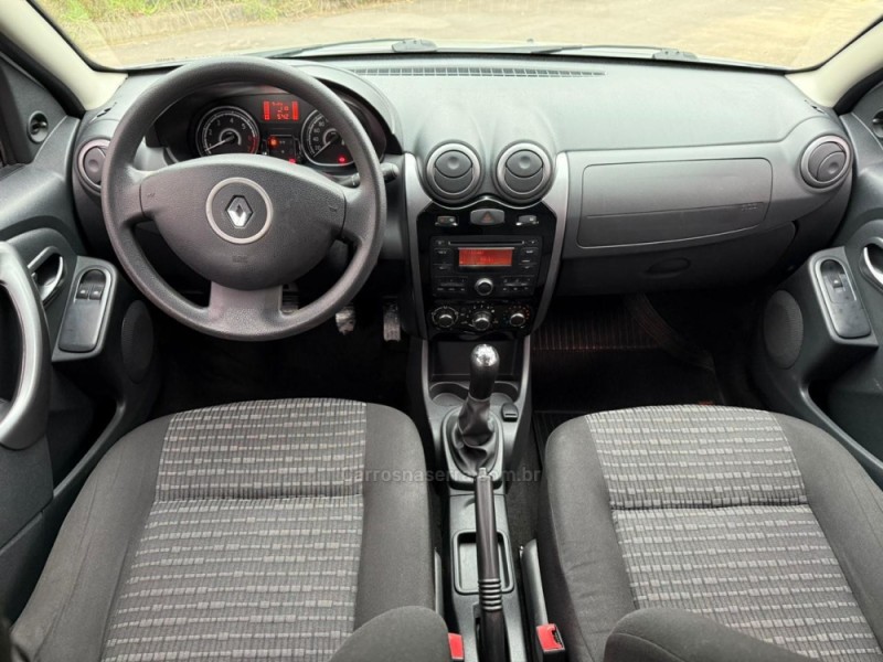 SANDERO 1.6 EXPRESSION 8V FLEX 4P MANUAL - 2014 - CAXIAS DO SUL