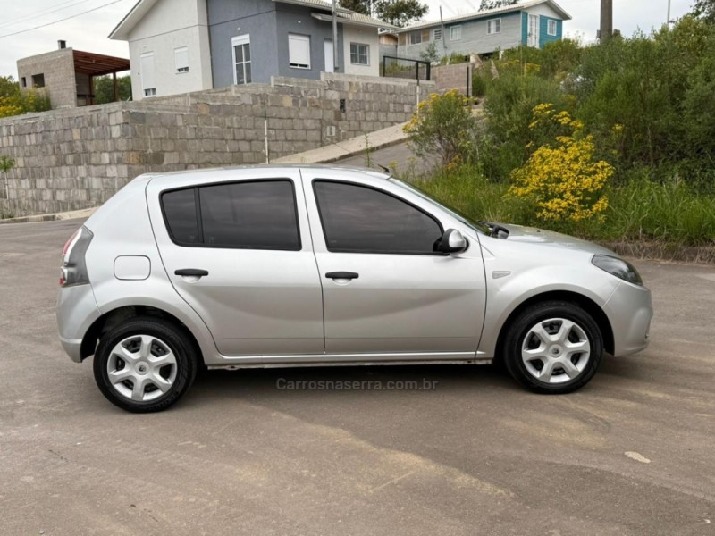 SANDERO 1.6 EXPRESSION 8V FLEX 4P MANUAL - 2014 - CAXIAS DO SUL
