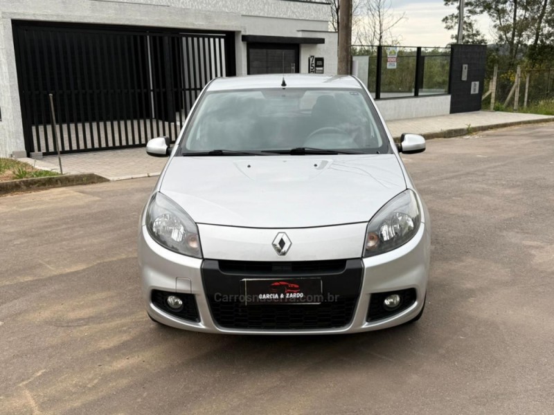 SANDERO 1.6 EXPRESSION 8V FLEX 4P MANUAL - 2014 - CAXIAS DO SUL