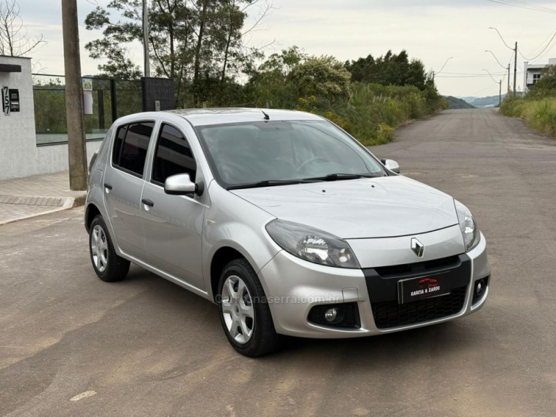 SANDERO 1.6 EXPRESSION 8V FLEX 4P MANUAL - 2014 - CAXIAS DO SUL