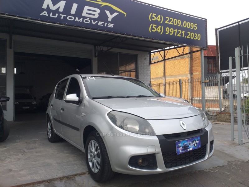 SANDERO 1.0 EXPRESSION 16V FLEX 4P MANUAL - 2014 - CAXIAS DO SUL
