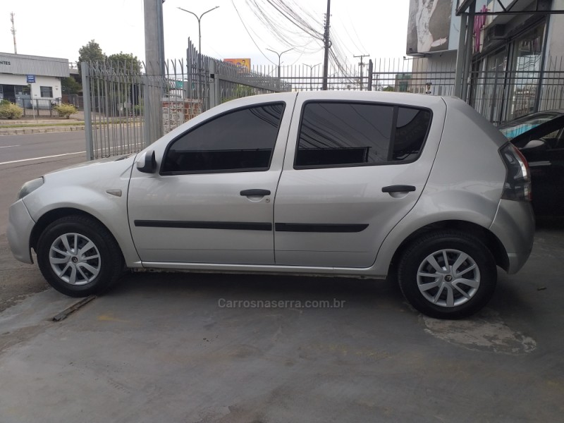 SANDERO 1.0 EXPRESSION 16V FLEX 4P MANUAL - 2014 - CAXIAS DO SUL