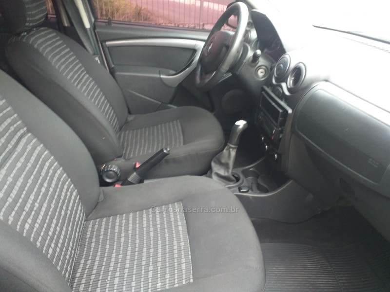 SANDERO 1.0 EXPRESSION 16V FLEX 4P MANUAL - 2014 - CAXIAS DO SUL