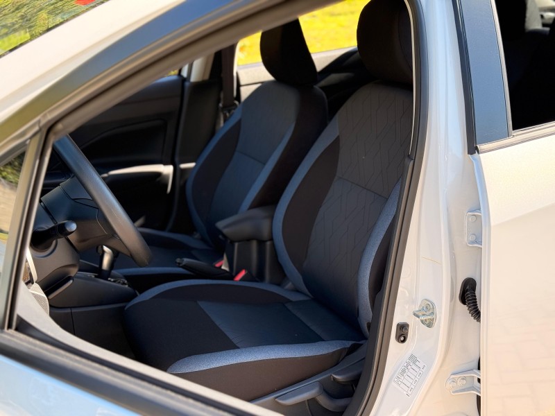 VERSA 1.6 ADVANCE 16V FLEX 4P AUTOMÁTICO - 2026 - CANELA