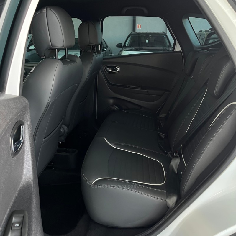 CAPTUR 1.6 LIFE 16V FLEX 4P AUTOMÁTICO - 2021 - CANOAS