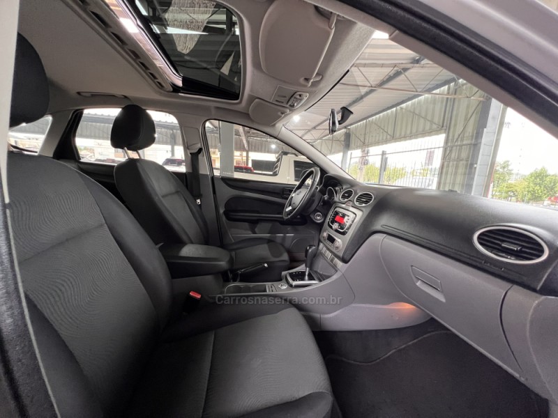 FOCUS 2.0 GHIA 16V FLEX 4P AUTOMÁTICO - 2009 - BOM PRINCíPIO