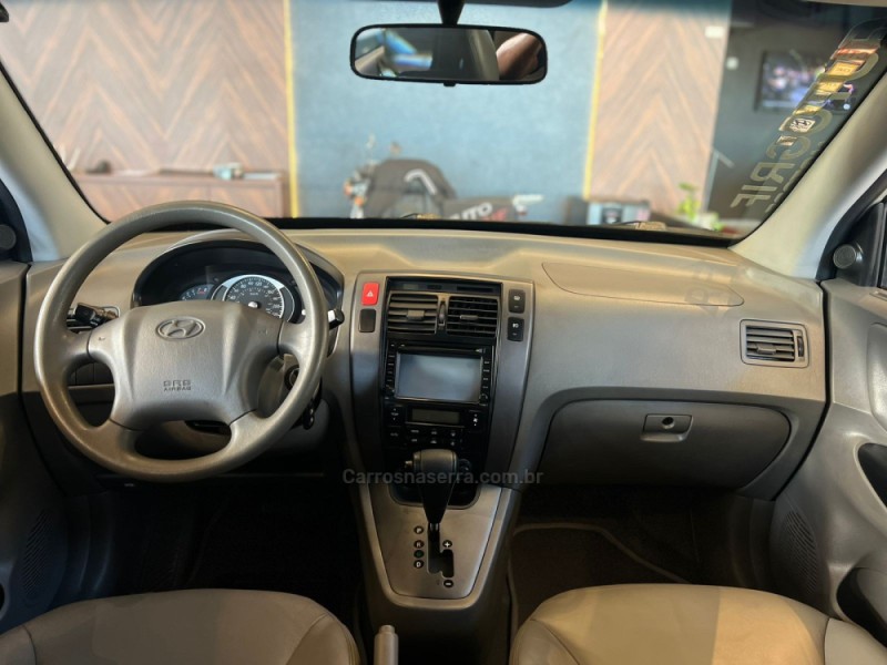 TUCSON 2.0 MPFI GLS 16V 143CV 2WD FLEX 4P AUTOMÁTICO - 2013 - CAMPO BOM