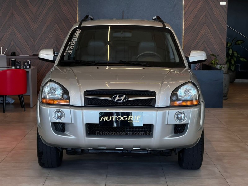 TUCSON 2.0 MPFI GLS 16V 143CV 2WD FLEX 4P AUTOMÁTICO - 2013 - CAMPO BOM