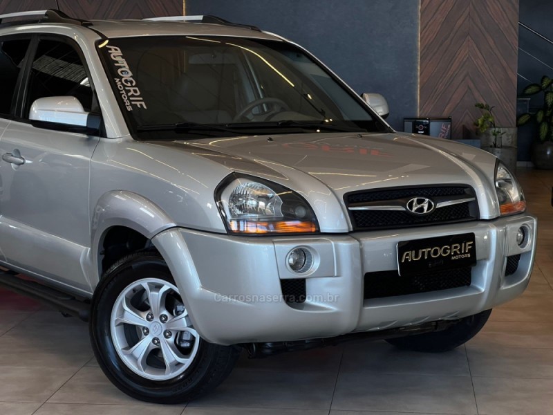 TUCSON 2.0 MPFI GLS 16V 143CV 2WD FLEX 4P AUTOMÁTICO - 2013 - CAMPO BOM