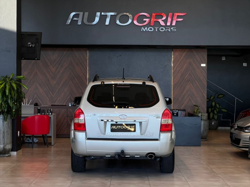 TUCSON 2.0 MPFI GLS 16V 143CV 2WD FLEX 4P AUTOMÁTICO - 2013 - CAMPO BOM