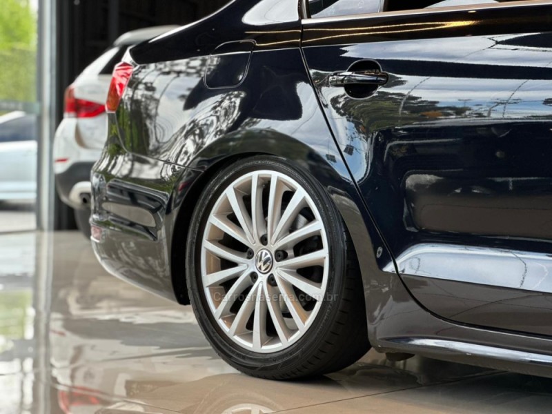 JETTA 2.0 TSI HIGHLINE 200CV GASOLINA 4P TIPTRONIC - 2012 - CAXIAS DO SUL