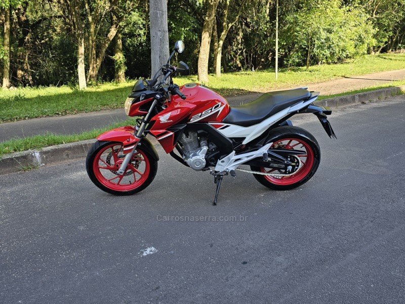 CB 250F TWISTER ABS - 2022 - CAMPO BOM