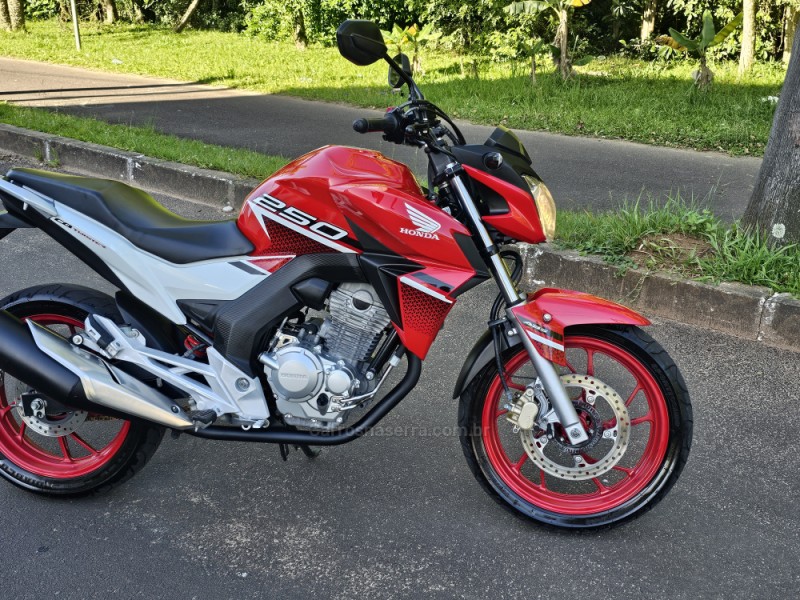 CB 250F TWISTER ABS - 2022 - CAMPO BOM