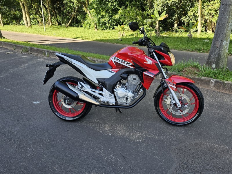 CB 250F TWISTER ABS - 2022 - CAMPO BOM