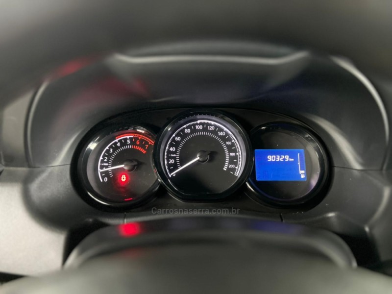 RENAULT - DUSTER - 2015/2016 - Marrom - R$ 58.900,00