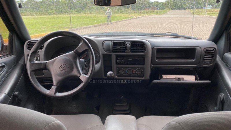 S10 2.4 ADVANTAGE 4X2 CD 8V FLEX 4P MANUAL - 2011 - IVOTI