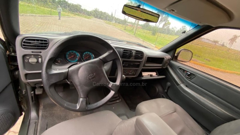 S10 2.4 ADVANTAGE 4X2 CD 8V FLEX 4P MANUAL - 2011 - IVOTI