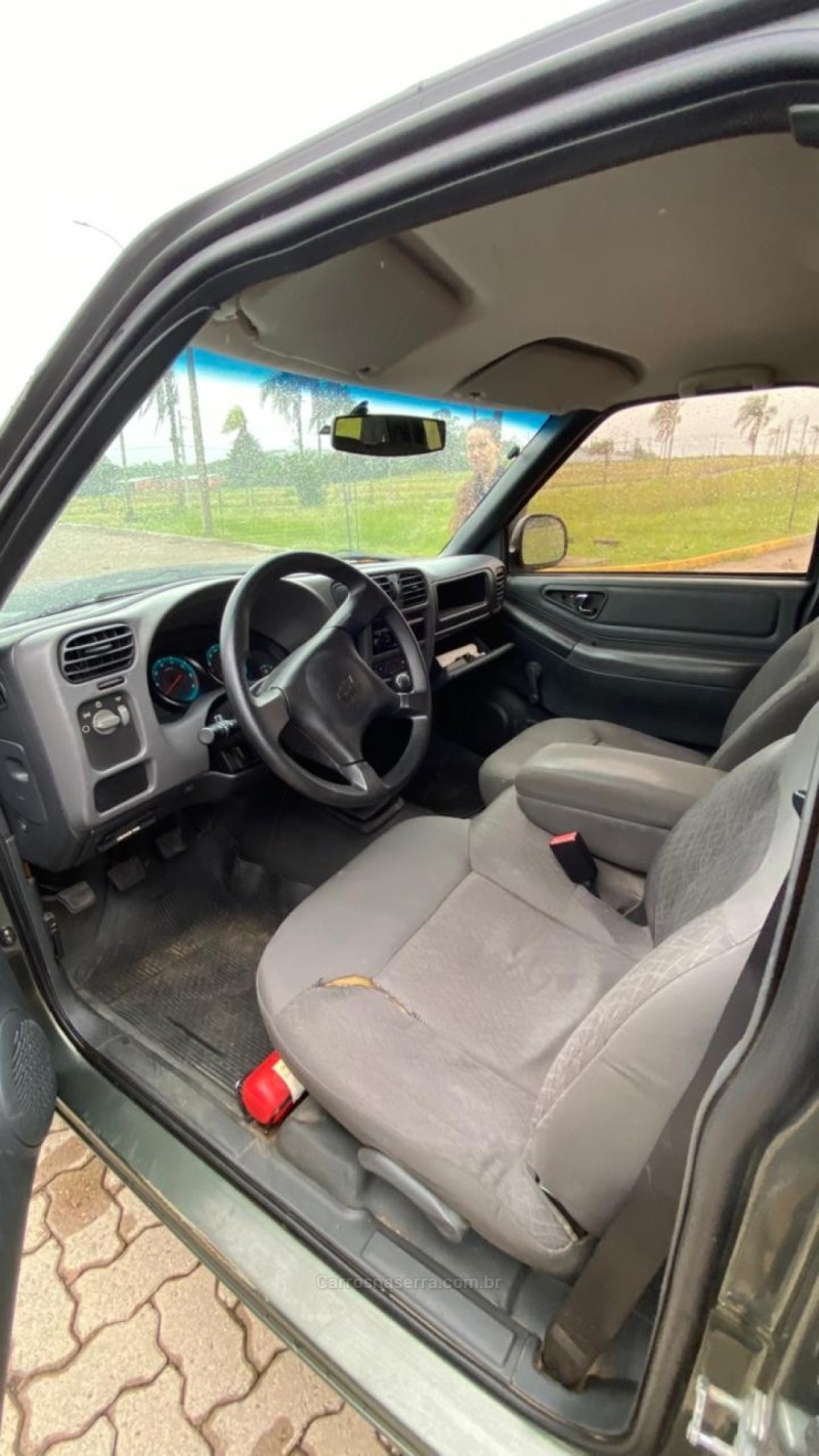 S10 2.4 ADVANTAGE 4X2 CD 8V FLEX 4P MANUAL - 2011 - IVOTI