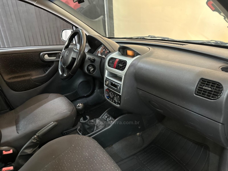 CORSA 1.4 MPFI PREMIUM SEDAN 8V FLEX 4P MANUAL - 2010 - NOVO HAMBURGO