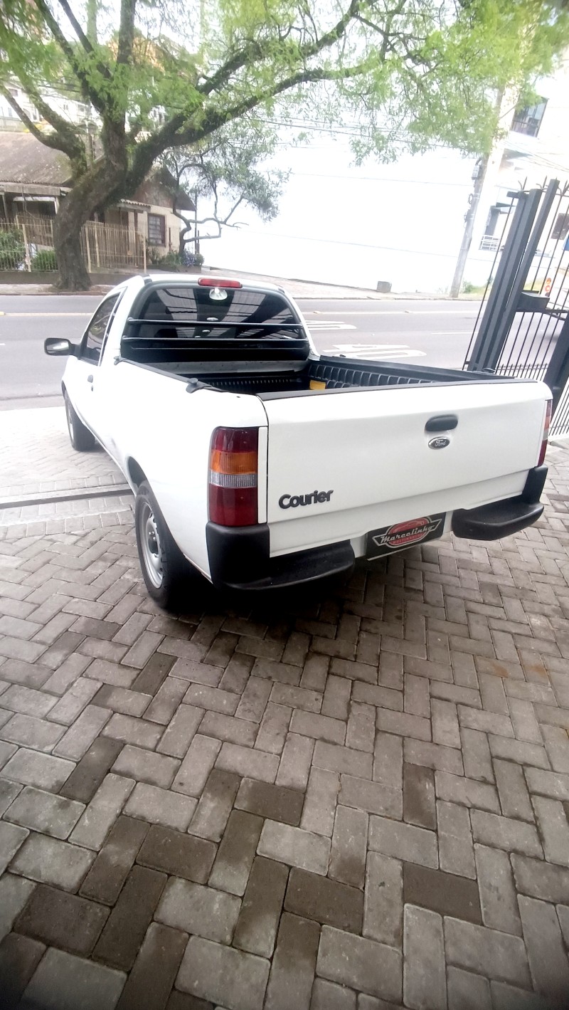 COURIER 1.6 MPI L 8V FLEX 2P MANUAL - 2012 - CAXIAS DO SUL